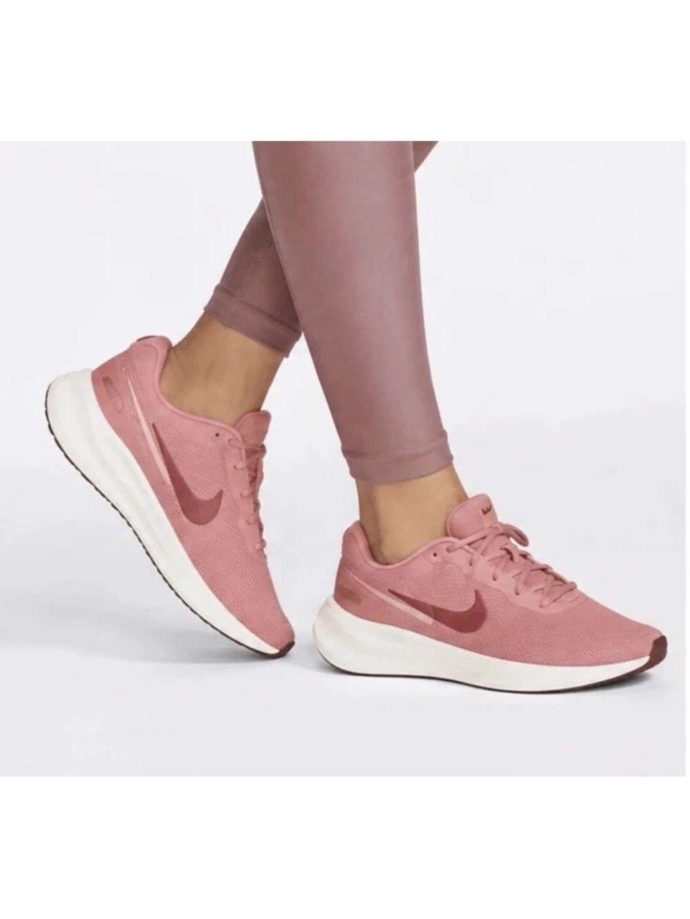 Nike Revolution 7 Dusty Rose